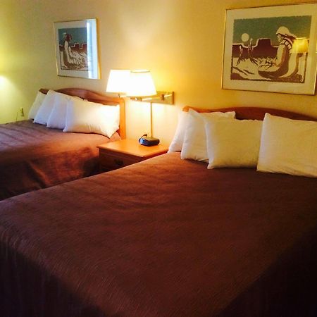 Forty Club Inn Deerwood Ngoại thất bức ảnh