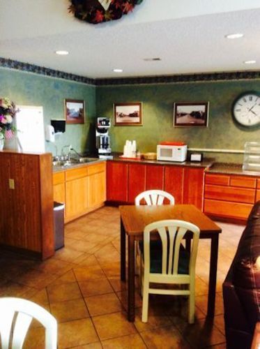 Forty Club Inn Deerwood Ngoại thất bức ảnh